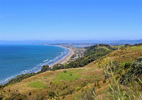 Visit the Bay of Plenty .